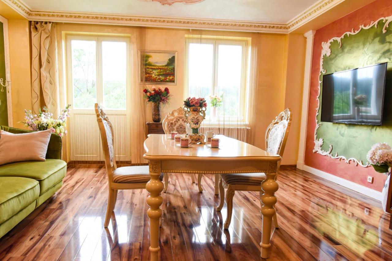 Rose Apartment Marianske Lazne Bagian luar foto