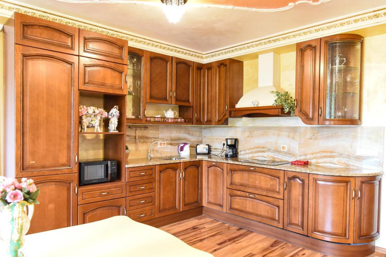 Rose Apartment Marianske Lazne Bagian luar foto
