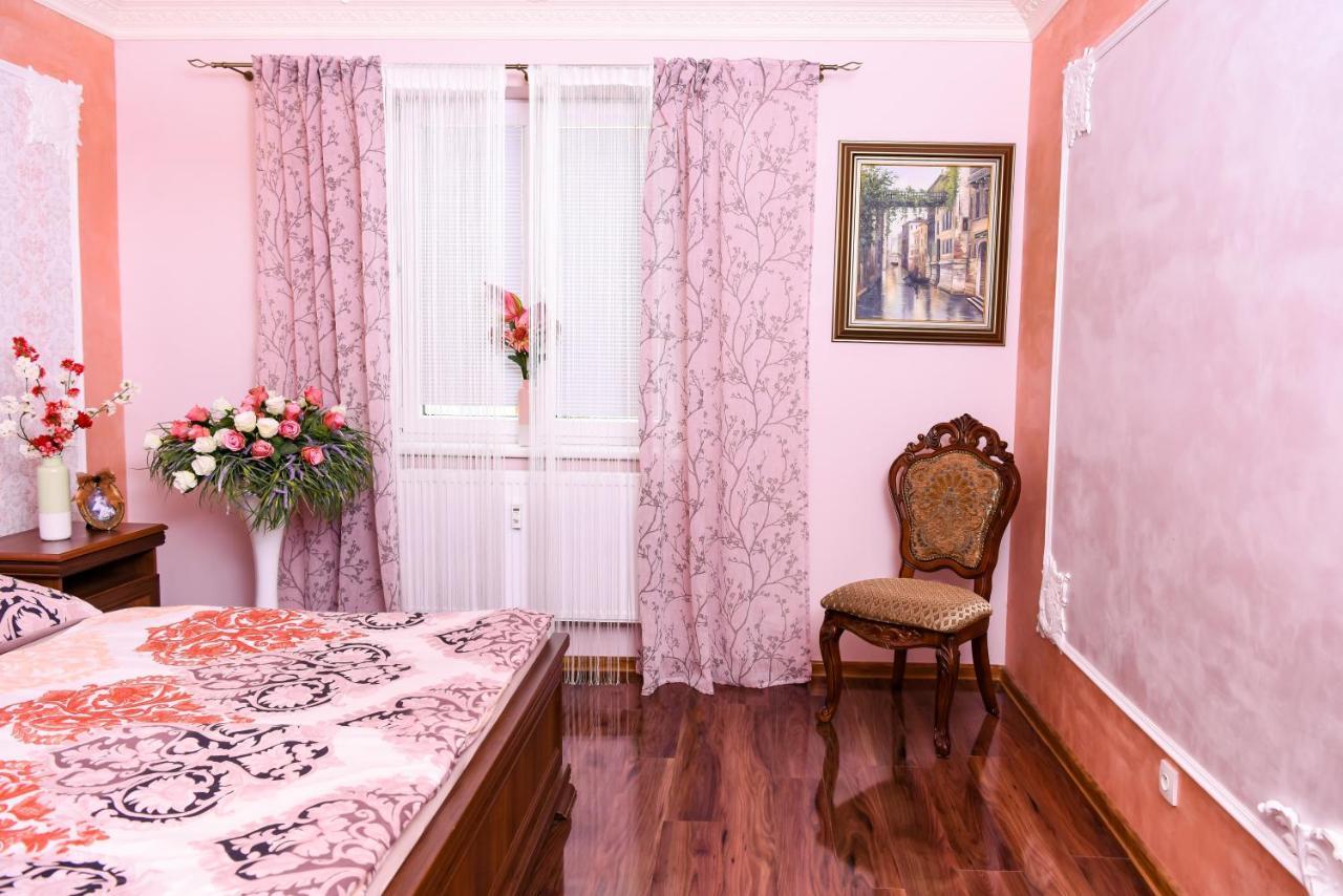 Rose Apartment Marianske Lazne Bagian luar foto