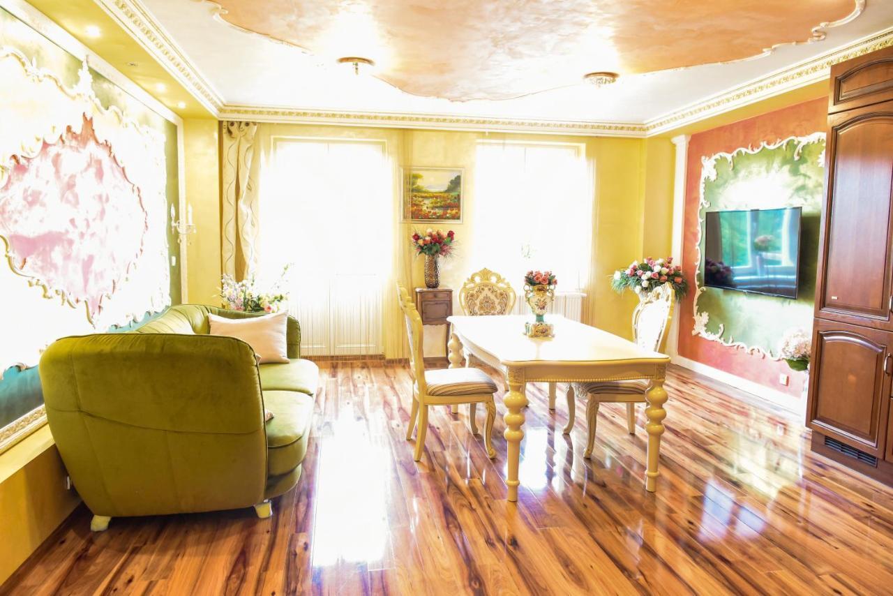 Rose Apartment Marianske Lazne Bagian luar foto
